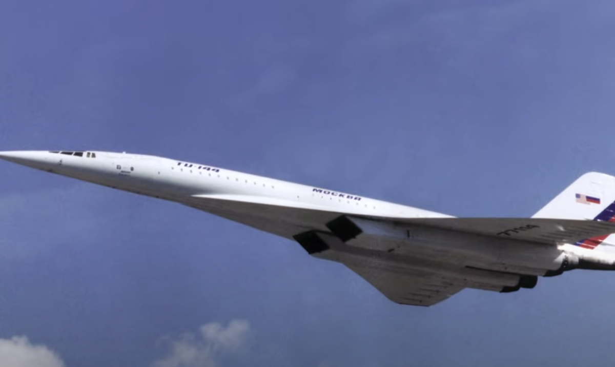 Máy bay siêu thanh Tu-144 là thiết kế của thế kỷ trước, nhưng ngay cả bây giờ nó cũng đáng kinh ngạc
