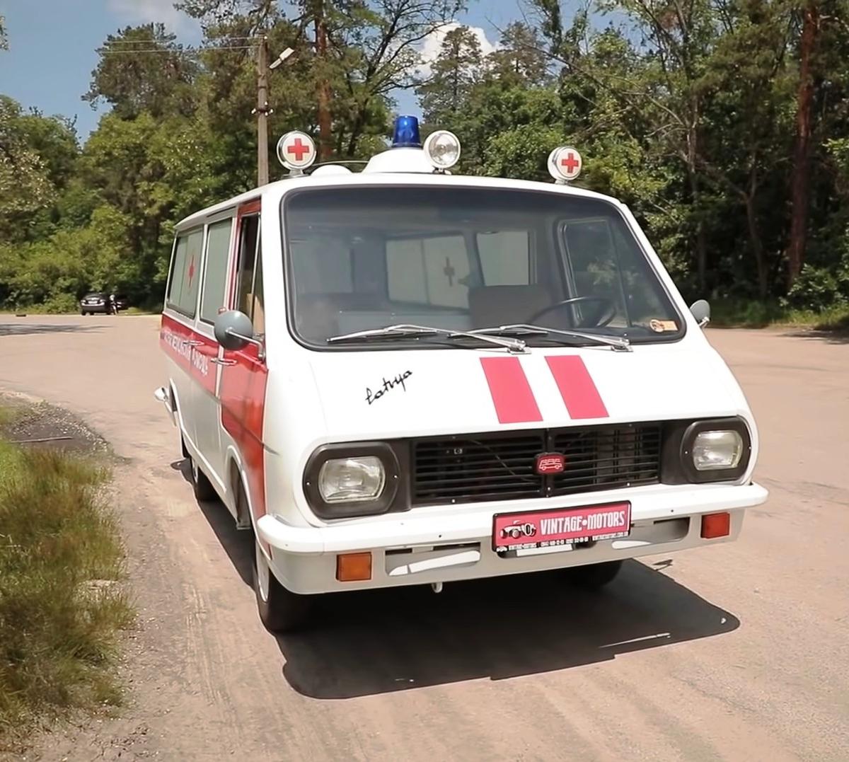 Автомобили скорой помощи советской эпохи