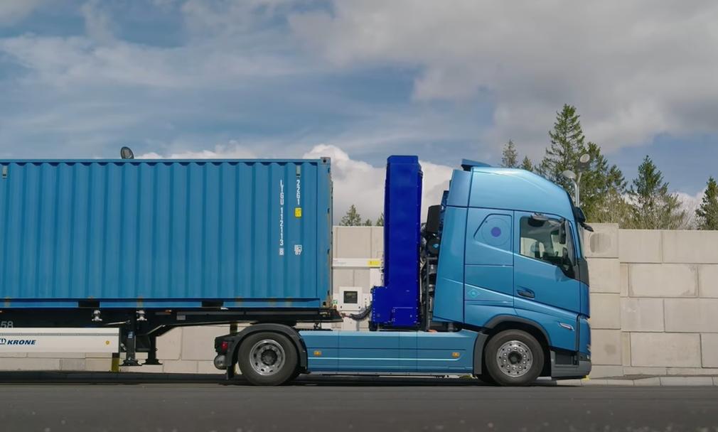 Шведский концерн Volvo начал тестировать тягач на водородном топливе с запасом хода в 1 000 километров