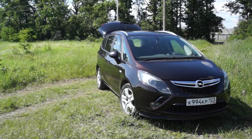Opel Zafira С – семиместный компактвэн от 500 тысяч рублей