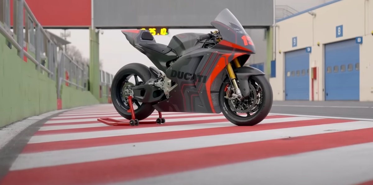 Ducati представила новый мотоцикл – у него нет традиционного ДВС