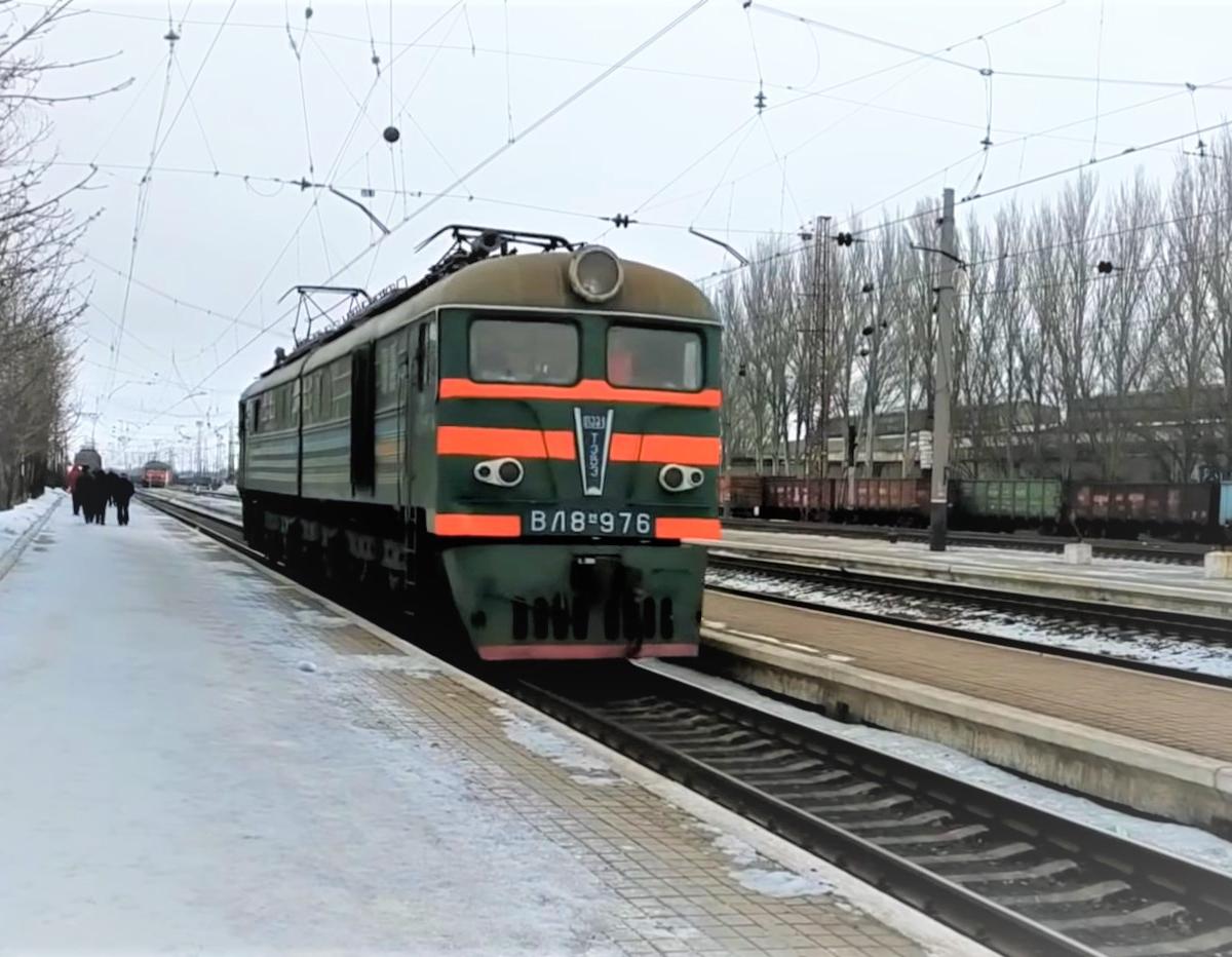 Huyền thoại đường sắt Liên Xô - đầu máy chở hàng VL8