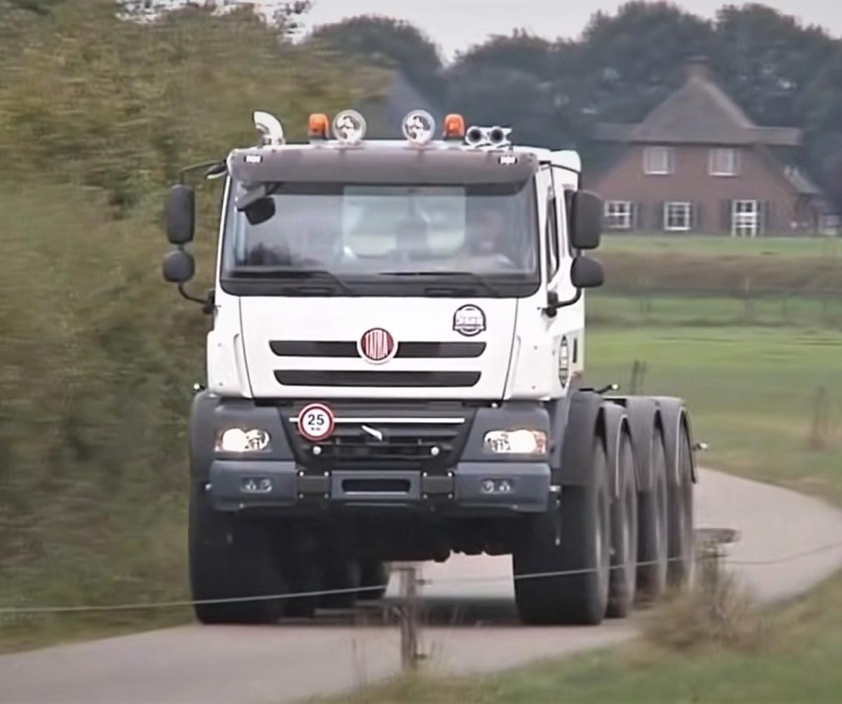 Tatra 815 8x8-DAF, able to compete with Scania and Volvo