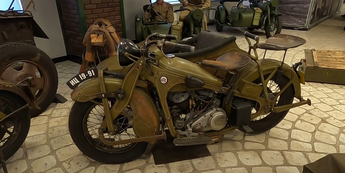 Motorcycle PMZ-A-750 - how Soviet BMW engineers combined with Harley-Davidson