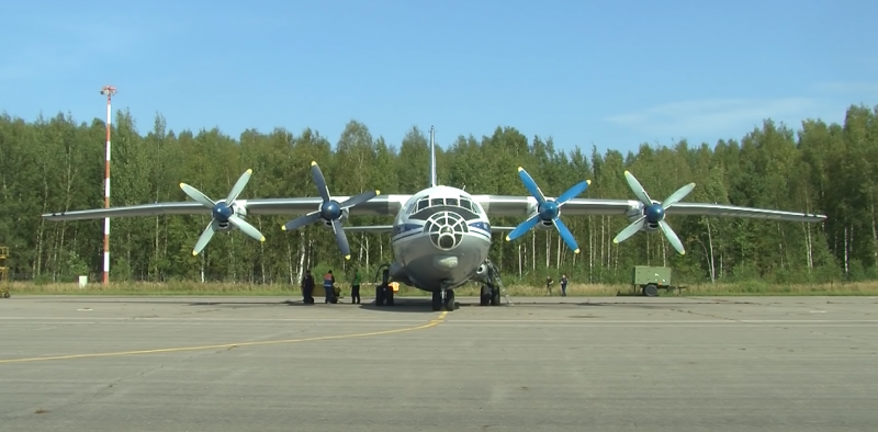 Ан-10 – неудачливый конкурент Ил-18