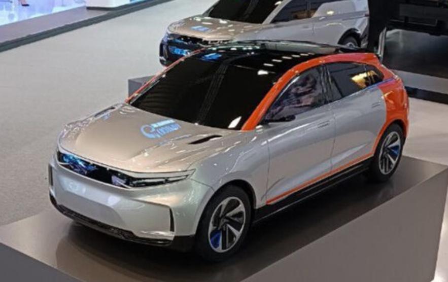 «Алмаз-Антей» показал две новые модели электромобилей