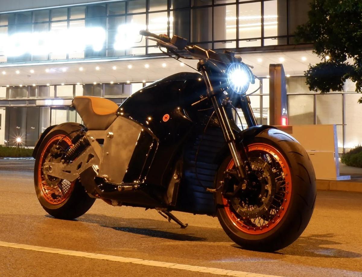 Мотоцикл для путешествий Evoke 6061 XR стал доступен для заказа
