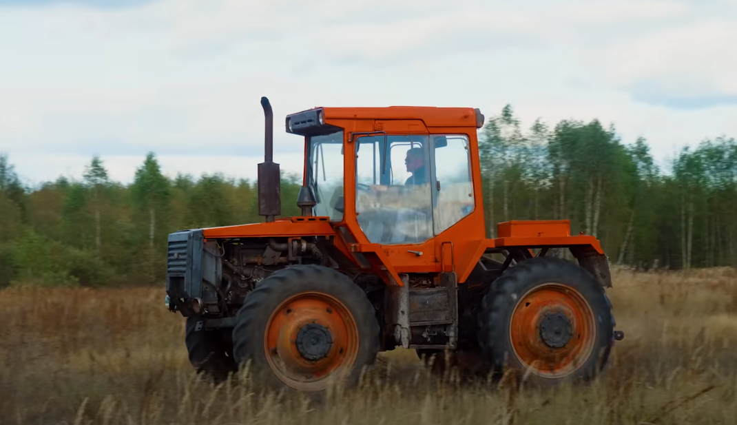 ЛТЗ-155 – постсоветская техника, способная заменить 2-3 трактора МТЗ-80