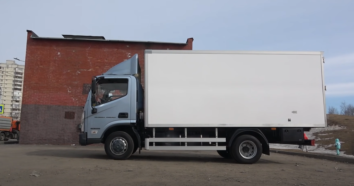 Valdai Next - chỉ cần một chiếc xe tải hạng trung như vậy cho một thành phố lớn