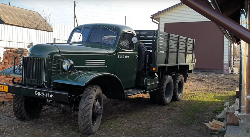 ЗИС-151 – почему скопированный со Studebaker грузовик не любили советские водители