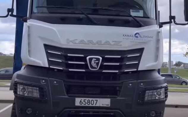 КАМАЗ-65807: карьерный трудяга бьет рекорды грузоподъемности и скорости