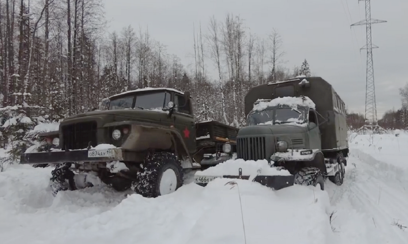 Кто кого: испытания Урал-375 и ЗиЛ-157 на снежной целине