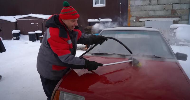 Способ уличного мытья машины в лютый мороз