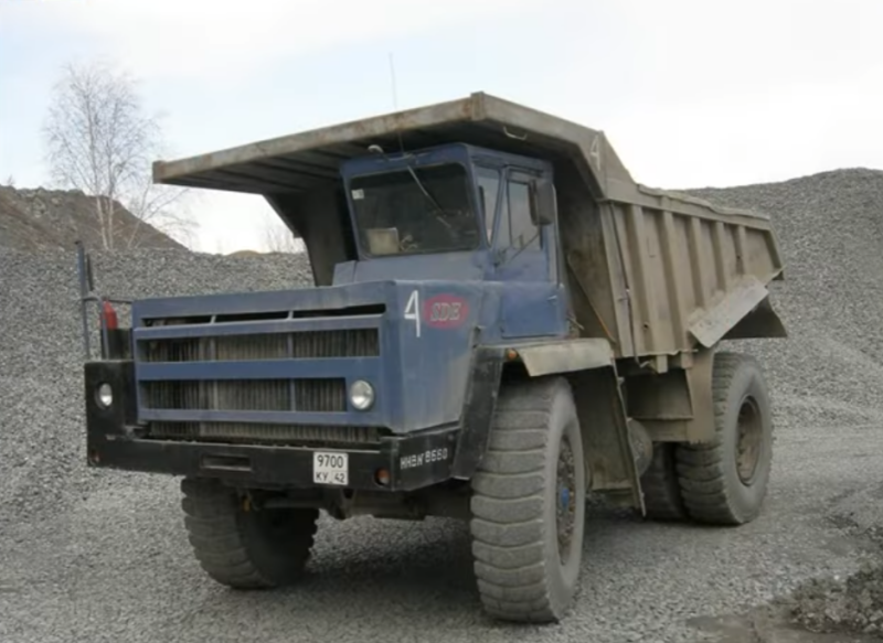 BelAZ-540 - yurtdışında Sovyetler Birliği'nin sembolü haline gelen bir maden damperli kamyonu