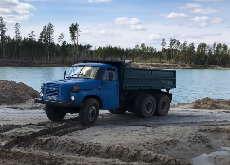 Самосвал Tatra-148 – в СССР этот грузовик считался самым надежным