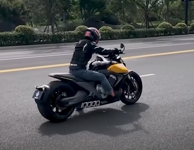 Benda LFC700 – китайские мотоциклы тоже бывают мощными