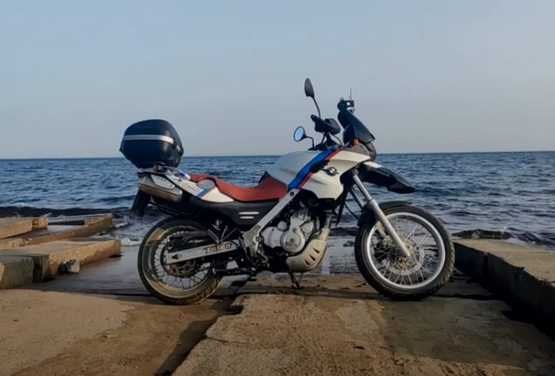 BMW F650GS – этот мотоцикл идеален для путешествий и стоит недорого