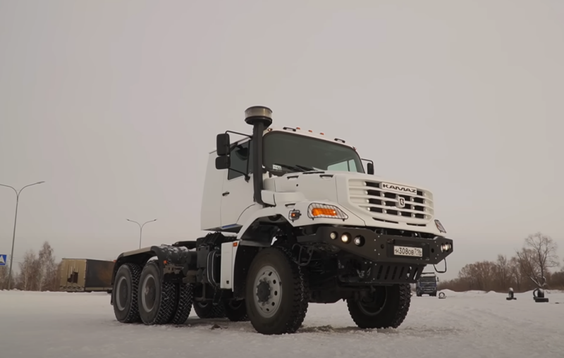 Капотный грузовик КамАЗ – он серийный, но только теоретически