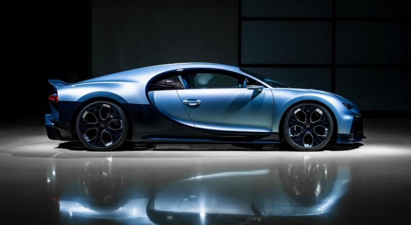 На аукционе продадут последний Bugatti с двигателем W16