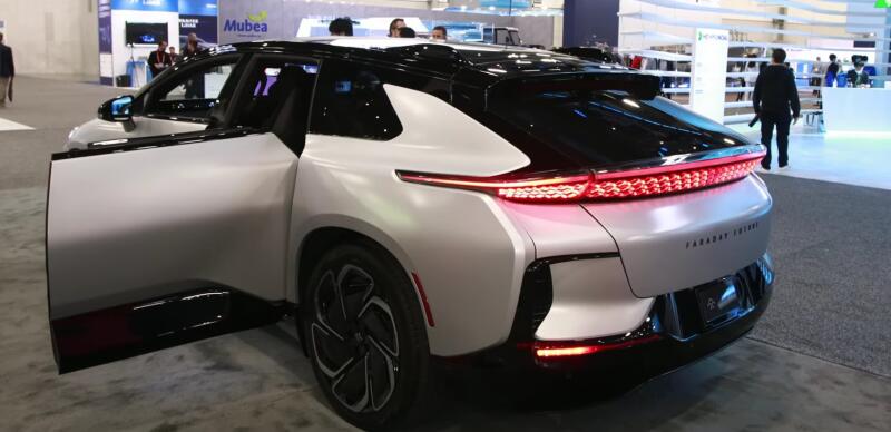 Faraday Future обещает начать производство суперкара FF 91 в конце марта