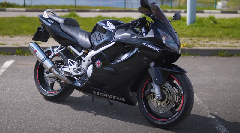 Honda CBR600 F4i – доступный спортивный мотоцикл для народа