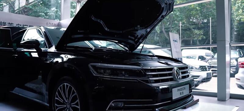 На российском рынке появились Volkswagen Phideon