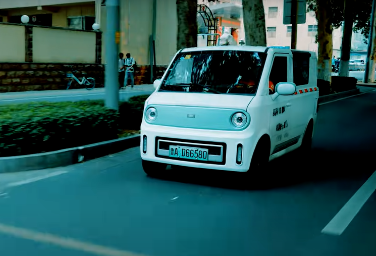 Matrix Motors cung cấp một chiếc minivan điện mới với giá 323 nghìn rúp