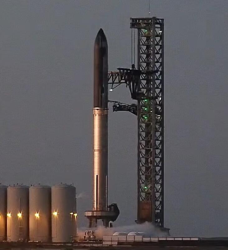 У Илона Маска не вышло вывести SpaceX Starship на орбиту
