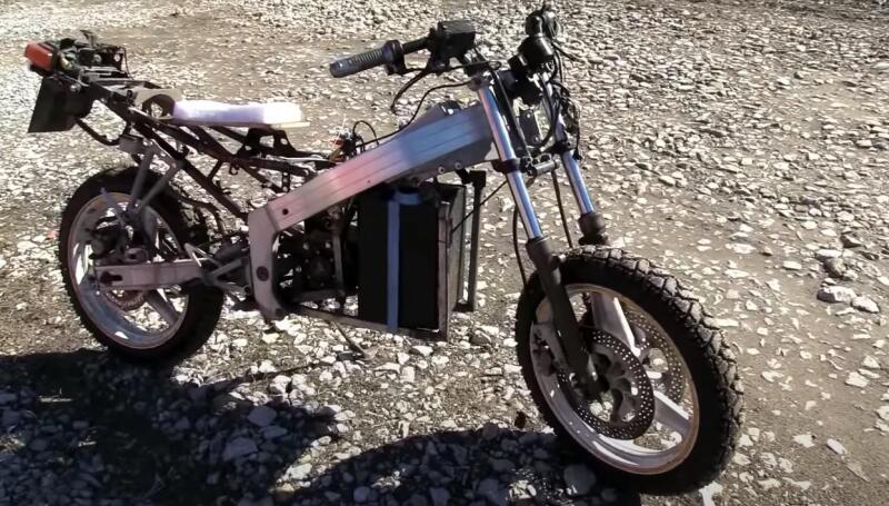 Do-it-yourself electric bike in 3 days almost from trash