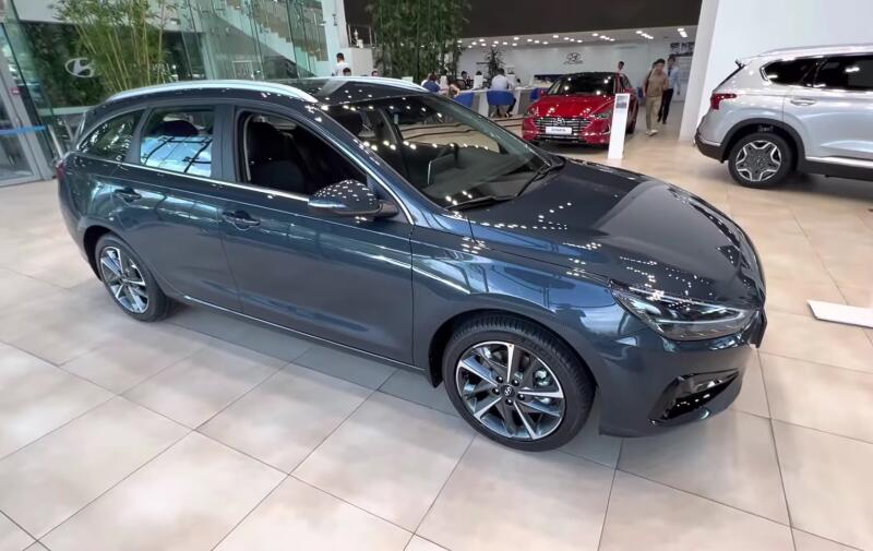 Российские автодилеры завезли Hyundai i30