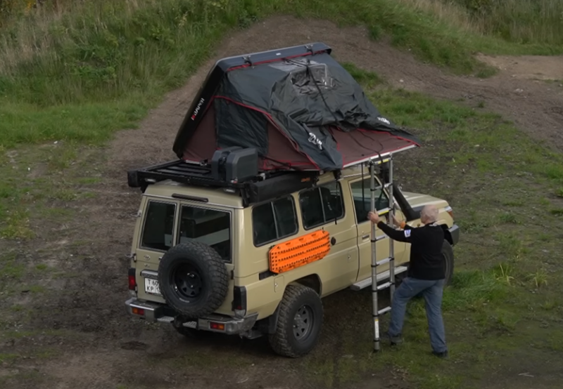 Toyota Land Cruiser 78 - SUV for travel is not for everyone