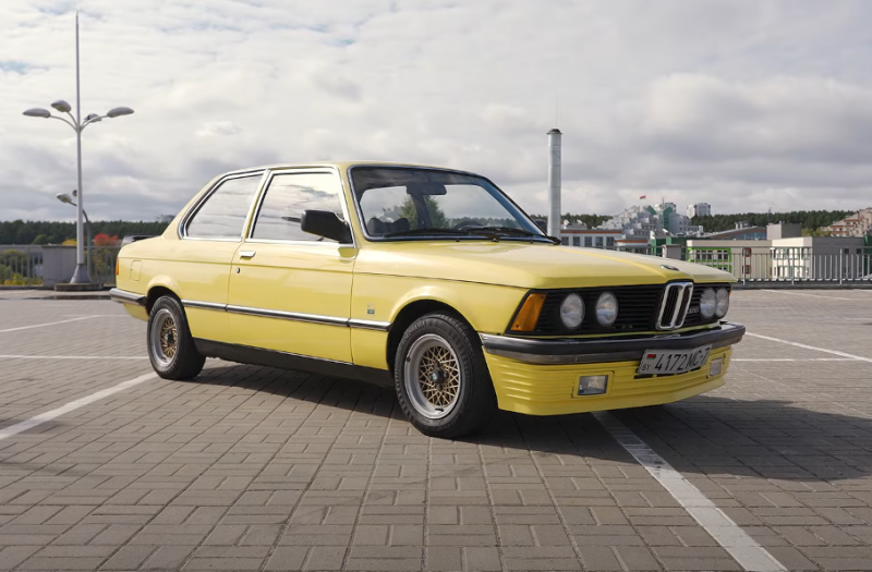 Old BMW E21 - this car is hard to find and restore