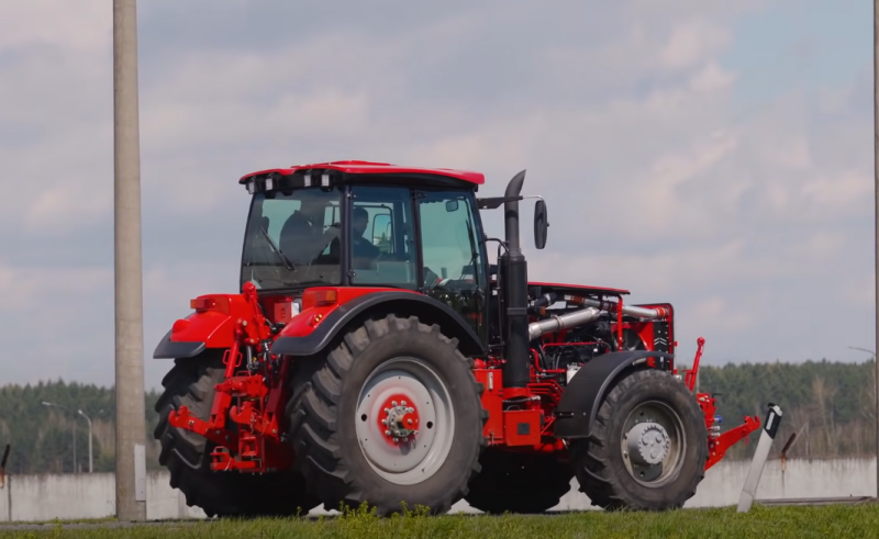 New tractors "Belarus" - the main components of foreign production