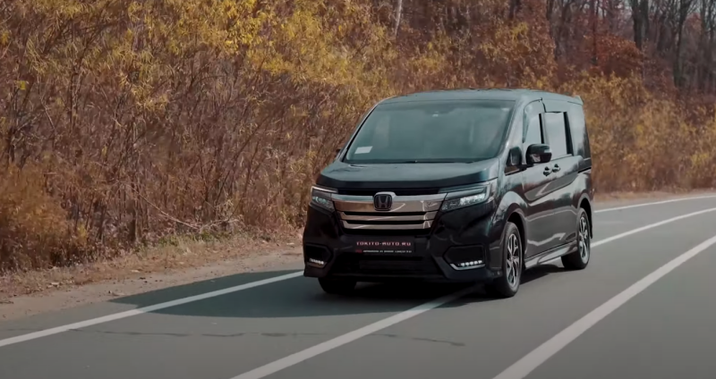 Honda Stepwgn: про фишки, фанатов и недостатки