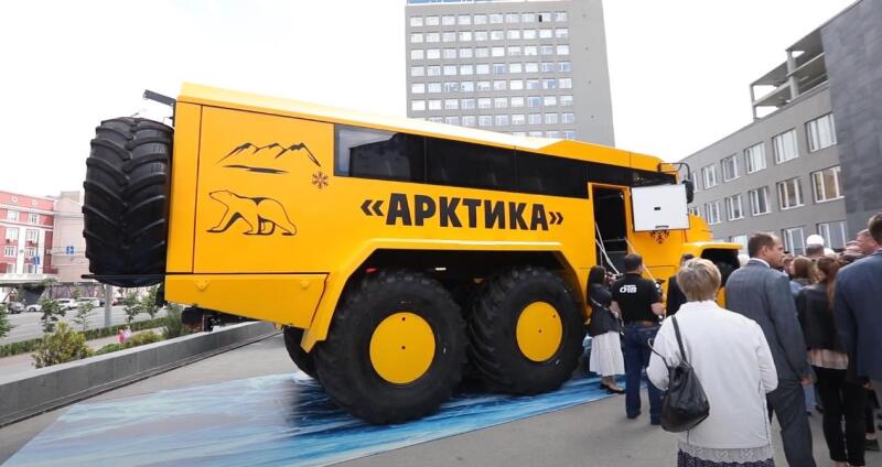 Завод «Урал» представил внедорожный автобус для Крайнего Севера