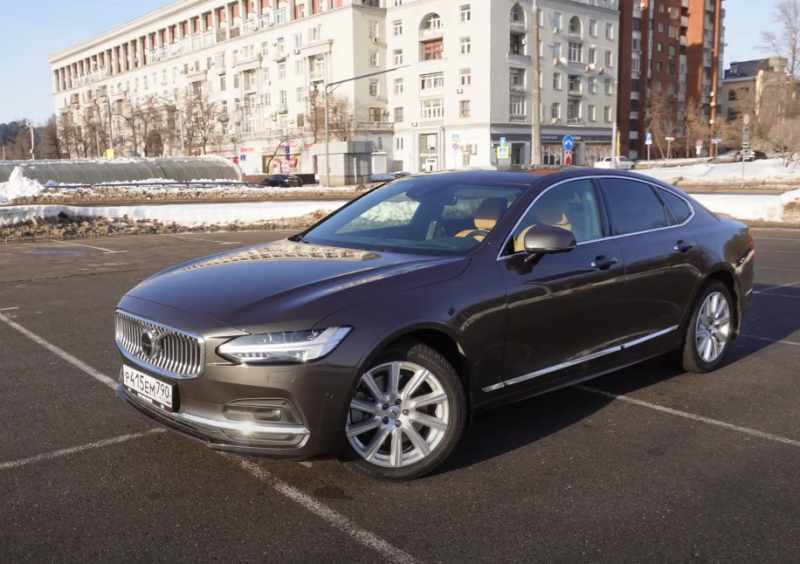 Новые Volvo S90 уже можно купить в России
