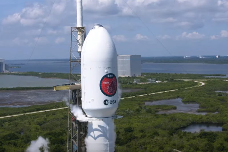 SpaceX Falcon 9 вывел на орбиту супертелескоп