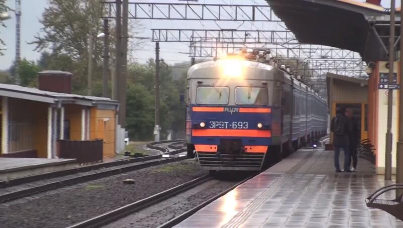ER9 - alternatif akımdaki en büyük Sovyet elektrikli treni