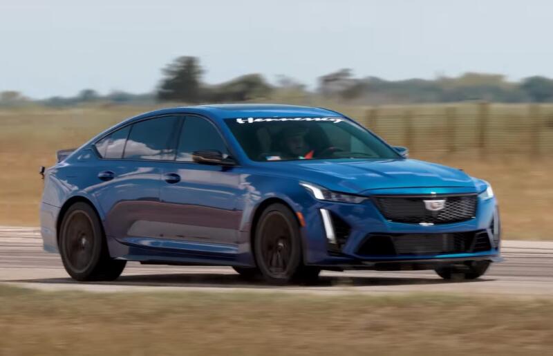 Cadillac CT5-V Blackwing: последний, но эффектный взмах «черного крыла»