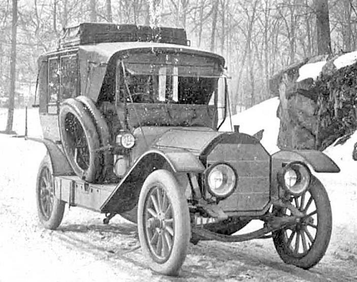 Pierce-Arrow Touring Landau 1910 года – первый в истории серийный дом на колесах
