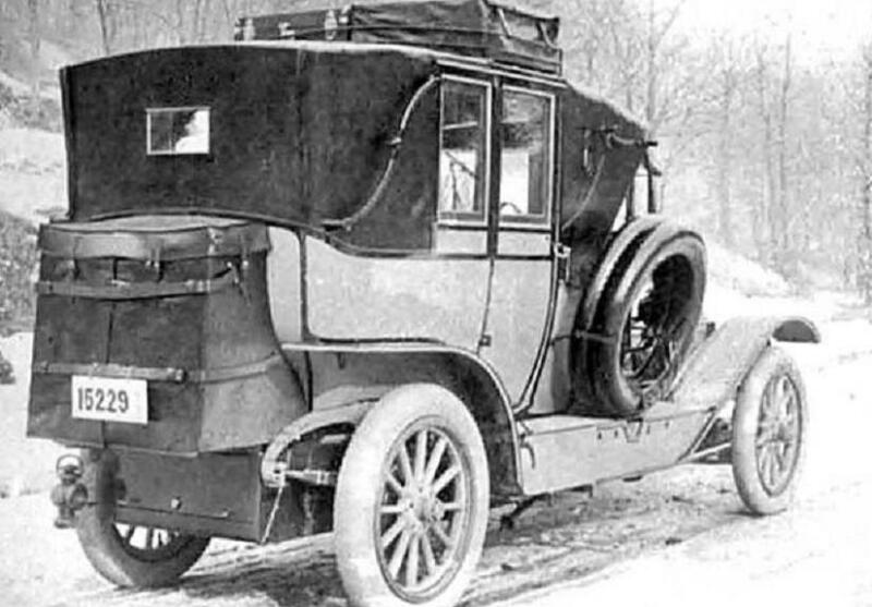 Pierce-Arrow Touring Landau 1910 года – первый в истории серийный дом на колесах