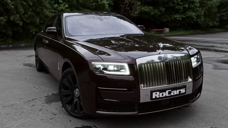 Rolls-Royce Ghost là xe sang dành cho giới siêu giàu