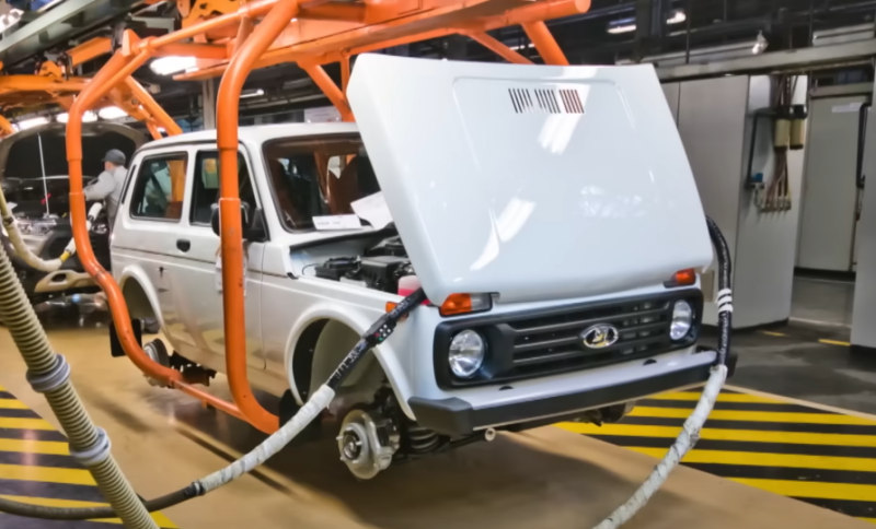 АвтоВАЗ продолжает наращивать производство – 1 250 машин за 12 часов