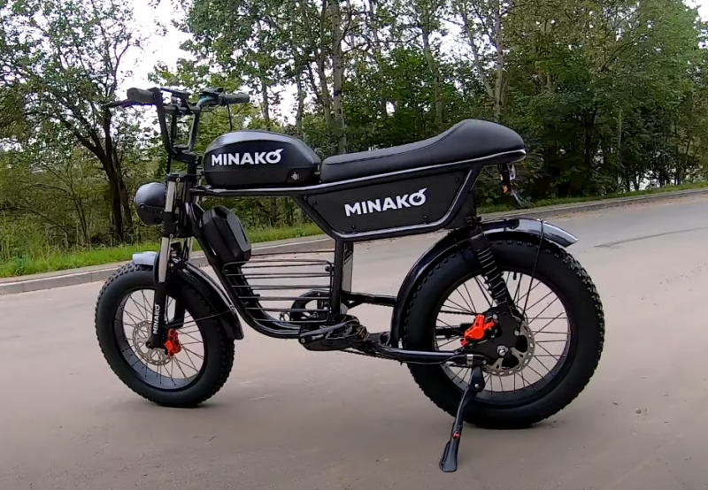 Minako Bike 750W – gần như một chiếc mô tô có khả năng đi trên vỉa hè