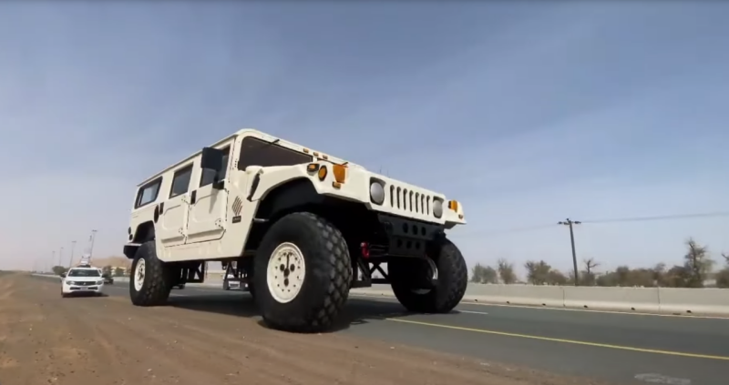Hummer H1, Willys MB и другие гигантские «игрушки» шейха Омана Абу-Даби