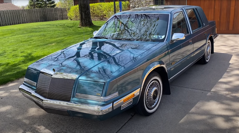 Chrysler Imperial 1990: закат «империализма» и конец «автомобилей сутенеров»