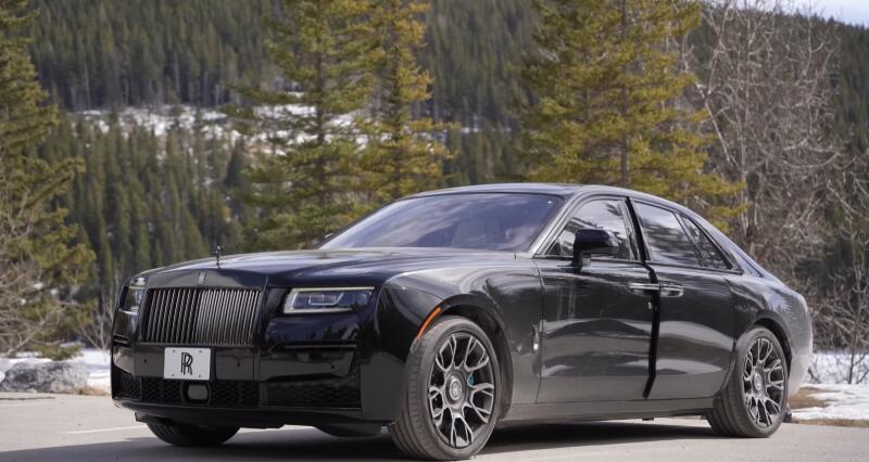 Rolls-Royce Black Badge Ghost: машина солнечного затмения