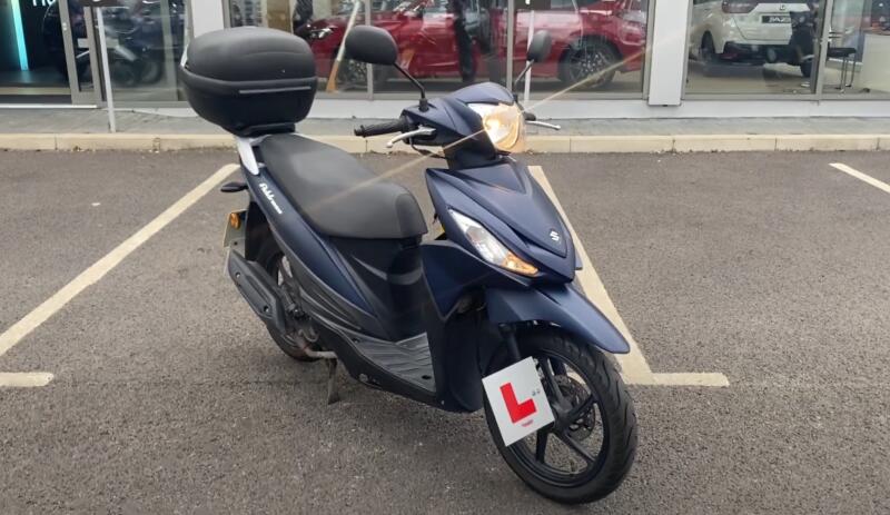 Suzuki Address V110: the ideal scooter for pensioners, couriers and more