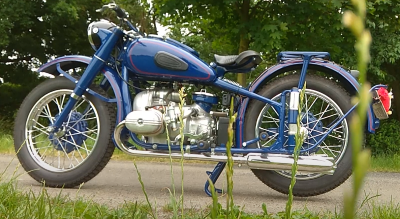 Все советские крупносерийные мотоциклы «Урал» – вспоминаем легендарные модели