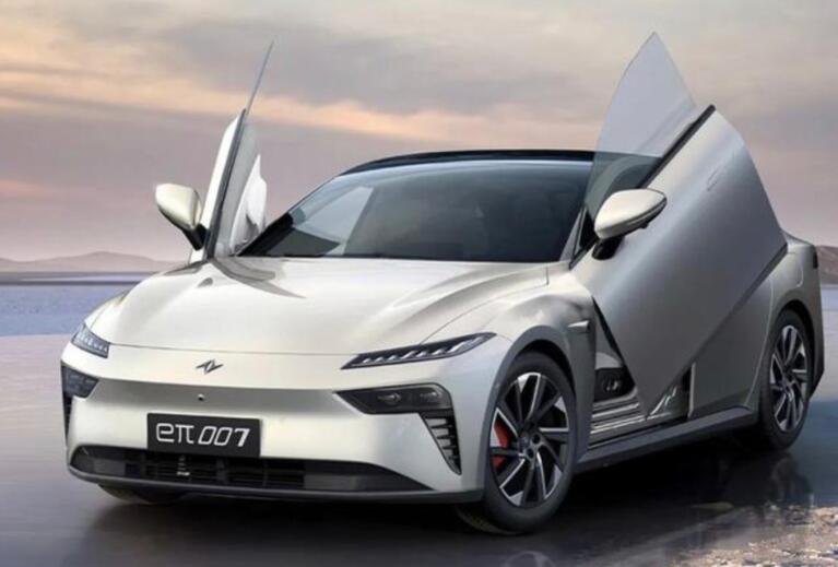 New “Agent 007” on the Chinese market – Dongfeng eπ 007 premiered